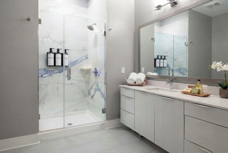 Bathroom 5, Uptown Charlotte King-Suite Penthouse, Mecklenburg
