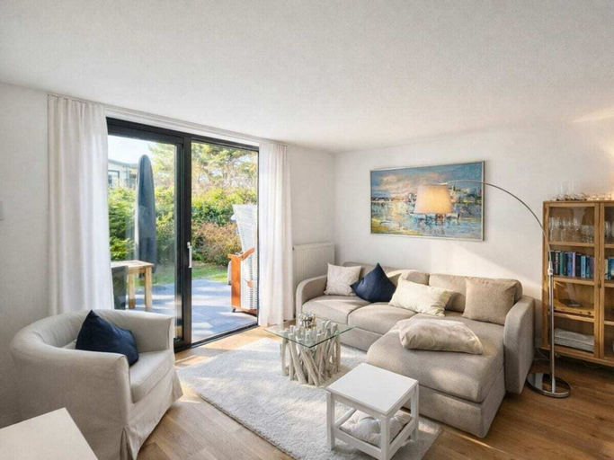 Living area 5, Holiday Apartment With 1 Bedroom, Friesland