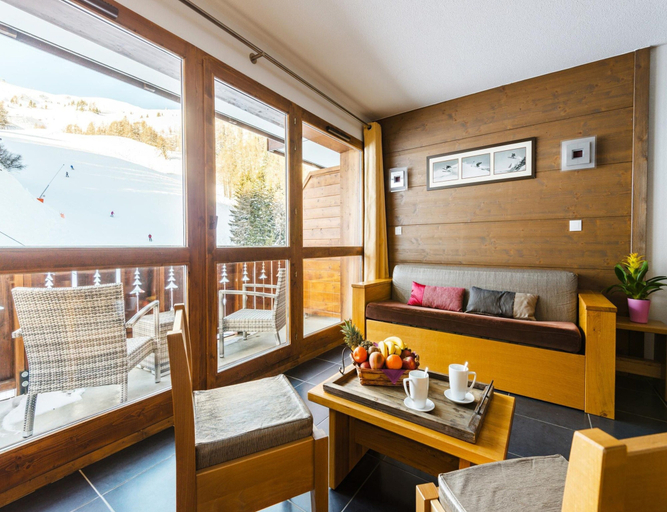 Living room 4, Alpine Apartment Haven for Four, Hautes-Pyrénées