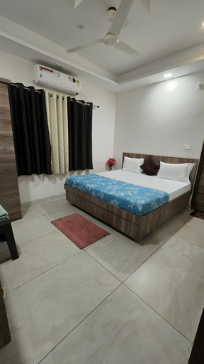 Room 5, Mandu Green Villa, Dhar