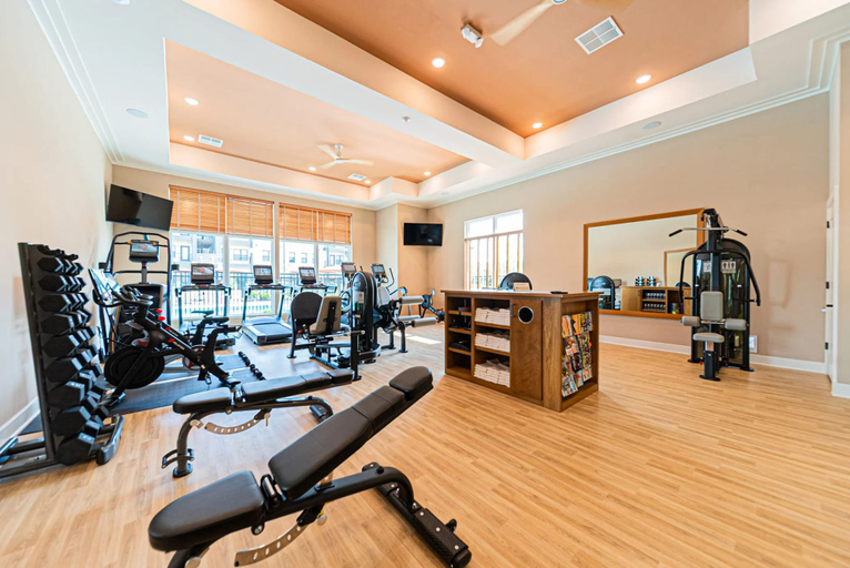 Room 3, 1st Floor Luxury Furniture Pool Gym Golf, Franklin
