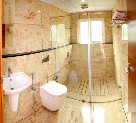 Bathroom 4, Santhi Hill View Resort, Idukki