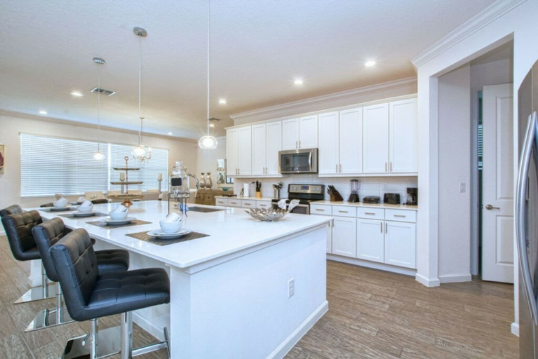 Private kitchen 5, 7BR Near Disney Private Pool, Spa, Game Room, Osceola
