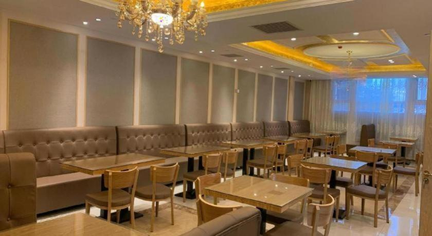 Food & Drinks 4, Vienna Hotel Beijing Changping Metro Station, Beijing