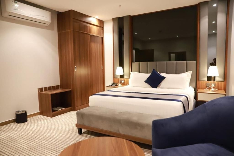 Bedroom 4, Tulip View Hotel