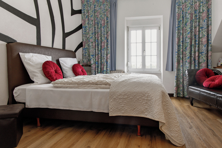 Bedroom 4, Maison Ernenwein, Bas-Rhin