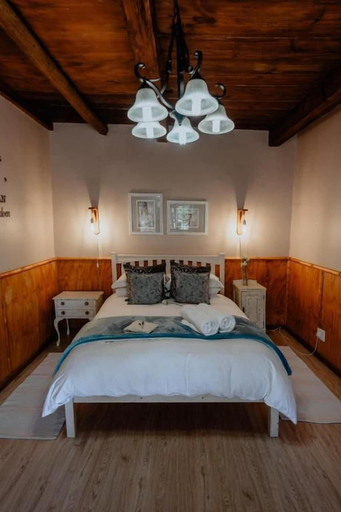 Room 2, Dassenheuwel Farm Stay Homestead, West Coast