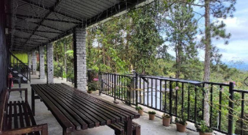 Others 5, The Box Hotel, Ranau