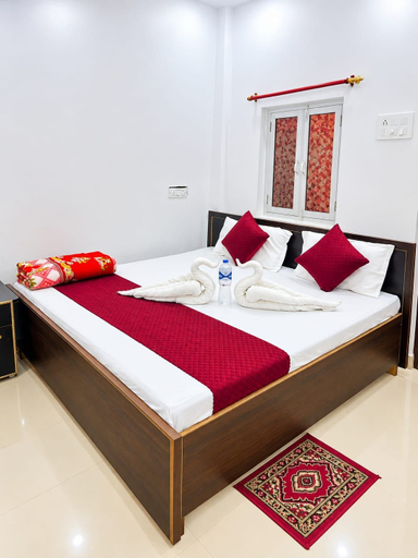 Bedroom 1, Maa Kaushalya Guest House, Faizabad