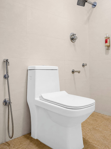 Bathroom, Super Townhouse Kadugodi Park Formerly, Bangalore