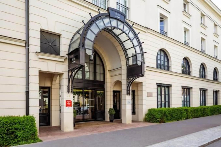 Exterior, Disneyland Deluxe flat, Seine-et-Marne