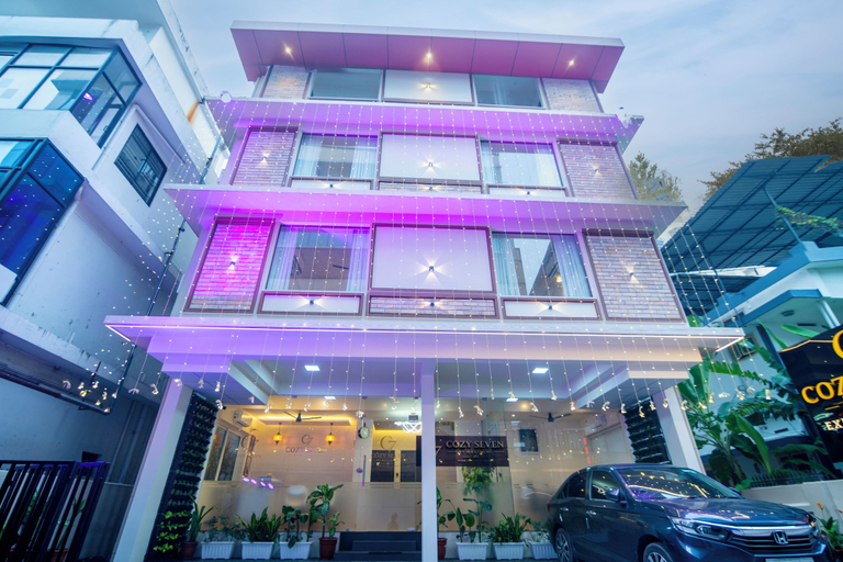 Exterior detail, Cozy Seven - 100m to North Railway Station, Ernakulam