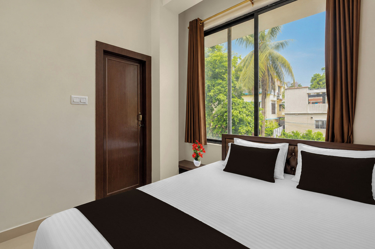 Room 4, Hotel O Kahilipara Guwahati, Kamrup Metropolitan