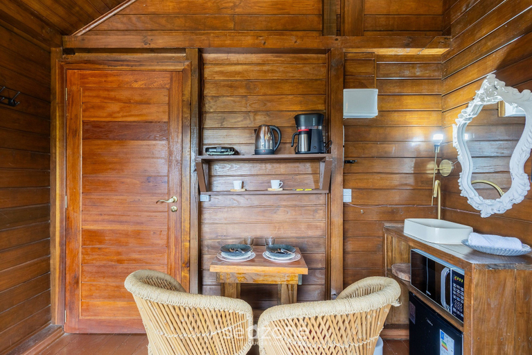 Interior 4, Cabin in Front of Beto Carrero w/ hot tub, Penha