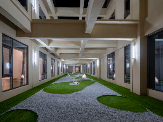Hotel Interior/Public Areas