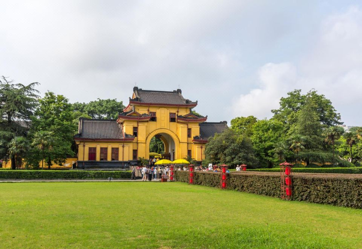 Exterior & Views 1, Borrman Hotel Guilin Two Rivers and Four Lakes Beiji Plaza, Guilin