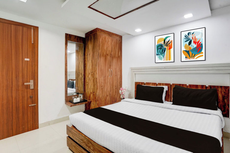 Room 3, Collection O by OYO Mall Road Bathinda, Bathinda