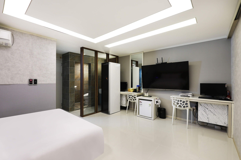 Bedroom 3, Hotel Rich, Suwon