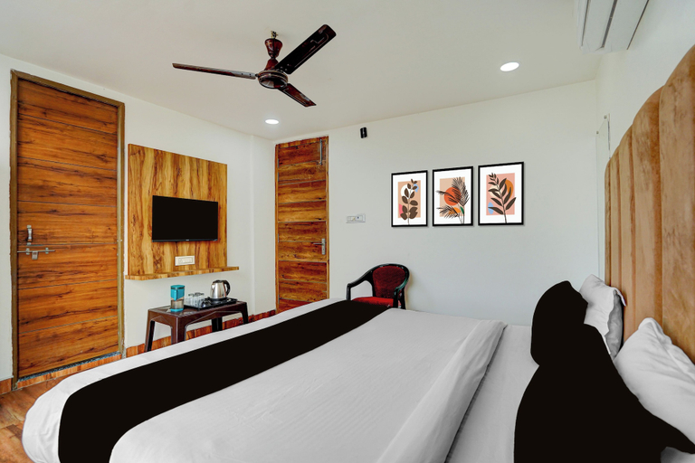 Room 3, Townhouse Oak Govindpuri Station, Kanpur Nagar