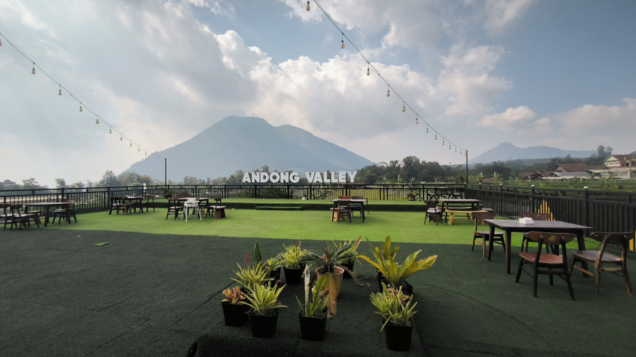 Outdoor dining 4, Andong Valley, Magelang