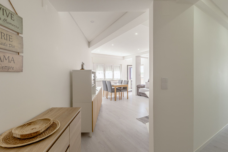 Interior 3, Caparica Sunny Apartment by Homing, Almada