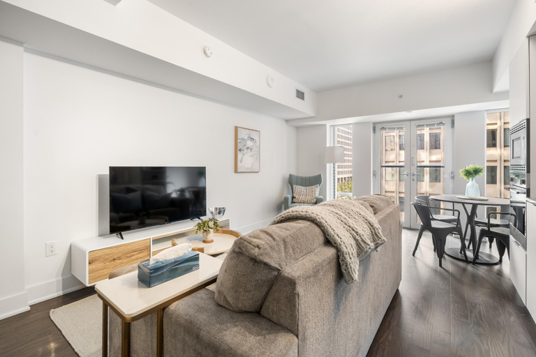 Living area 5, StayToronto - Modern Bay Apartments, Toronto