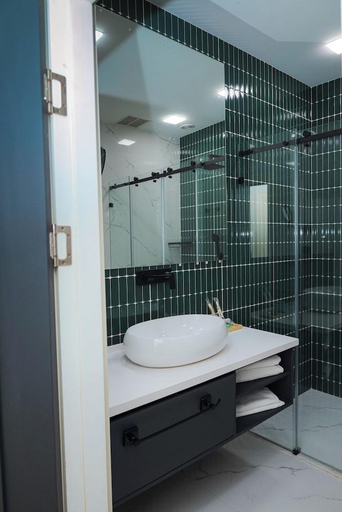 Bathroom 5, Dondar Hotel Formula 1 View, Baku