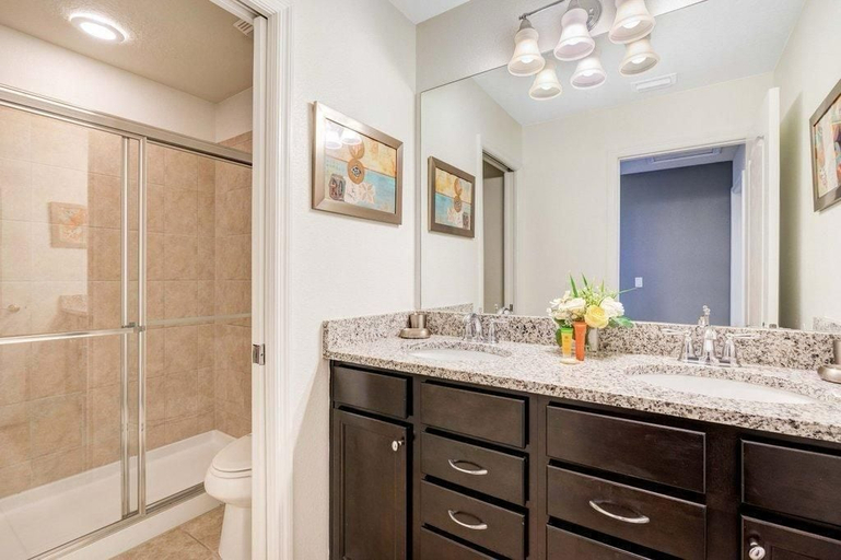 Bathroom 3, Orlando 6BR Villa With Private Pool at Windsor Westside, Osceola