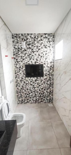 Bathroom 4, Hotel Turismo, Trindade