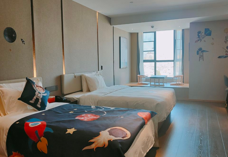 Bedroom 2, Atour Hotel Jiaxing Pinghu, Jiaxing