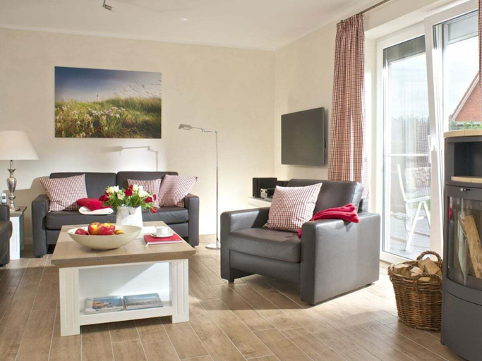 Living area, Holiday Home in Tating With Swimming Pool, Nordfriesland