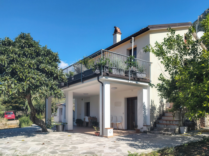Exterior 3, Casa Cecilia, Potenza
