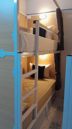 Bedroom 2, High5 Guesthouse, Pattaya