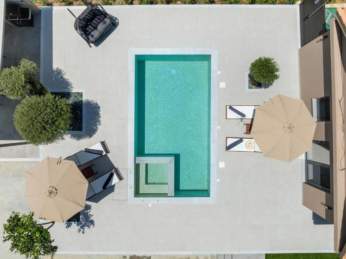 Pool 5, WATERFALLS VILLA NIDRI, Ionian Islands