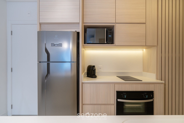 Private kitchen, Ap in a Condominium With gym in Jurere Vox0210, Florianopolis