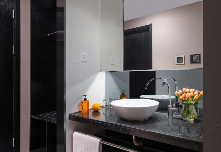 Bathroom 3, Orange Hotel (Beijing Yizhuang Economic Development Zone), Beijing