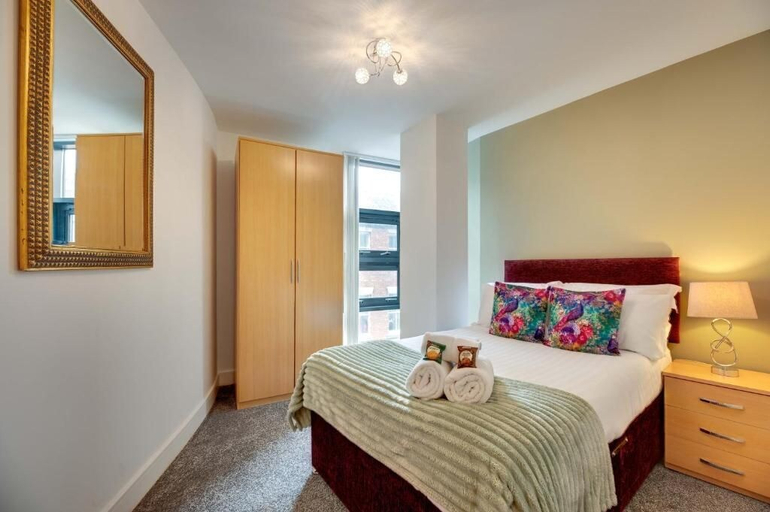 Room 3, Friarsgate Apartment, Newcastle upon Tyne