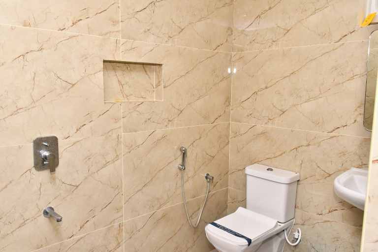 Bathroom, Grami Cafe, Puducherry