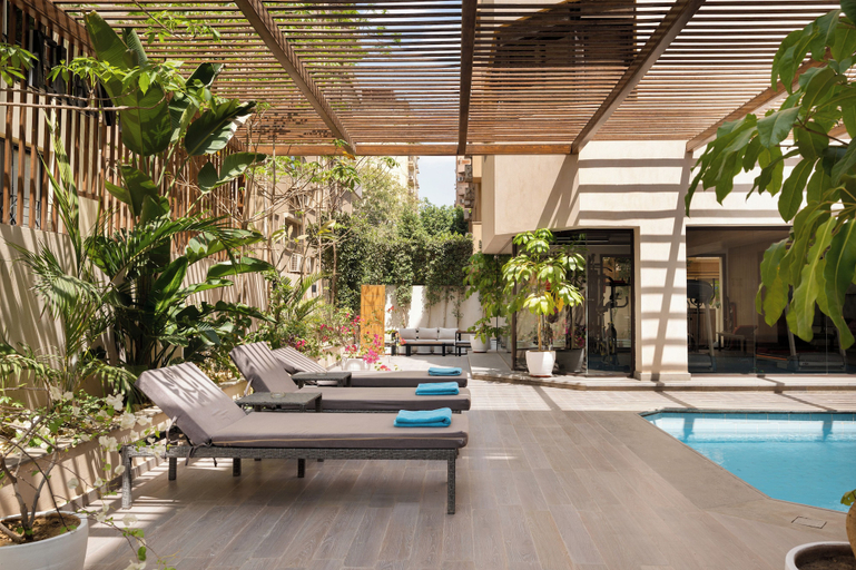 Pool 4, Amazing Deal at Elevens by Spacey #28, Al-Ma'adi