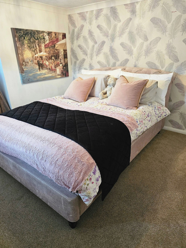 Room 4, Near to Centre Parcs ,rufford Park, Major Oak, Nottinghamshire