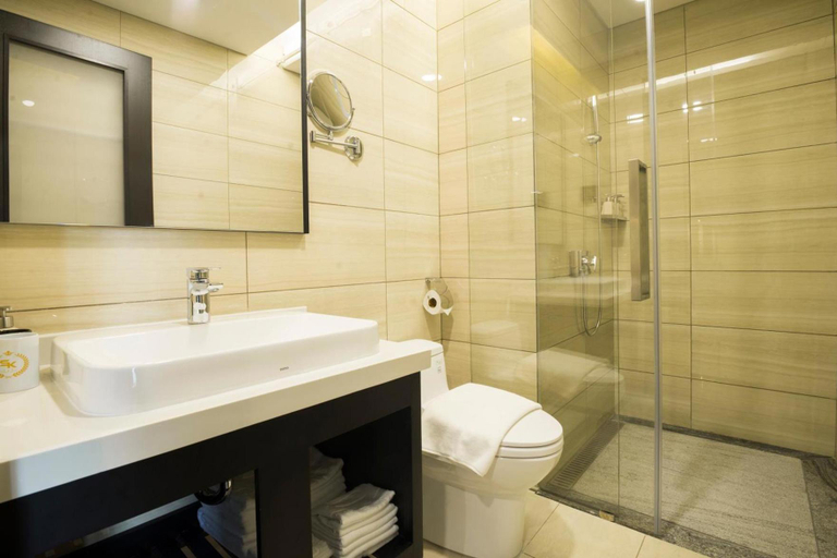 Bathroom, SK LEGEND VUNG TAU HOTEL, Ho Chi Minh City