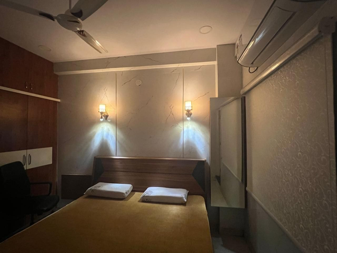 Room 4, Atlas Home Stays, Hyderabad