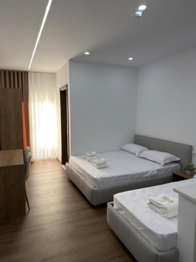 Room 1, Petro Rooms and View, Shkodrës
