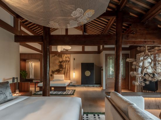 Others 5, Qianxue Castel, Lijiang