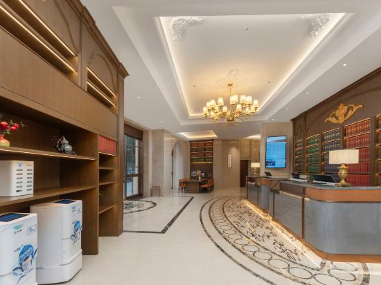 Hotel Interior/Public Areas