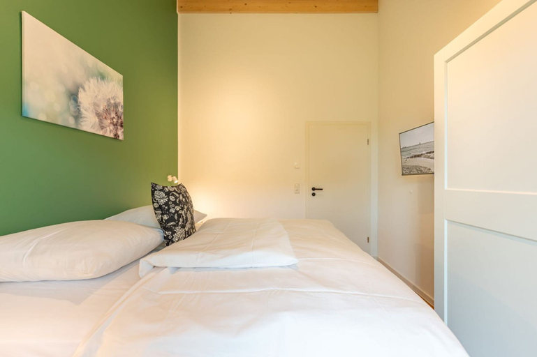 Room 4, Ferienhaus mit Eigener Sauna und Grossem Garten, Nordfriesland