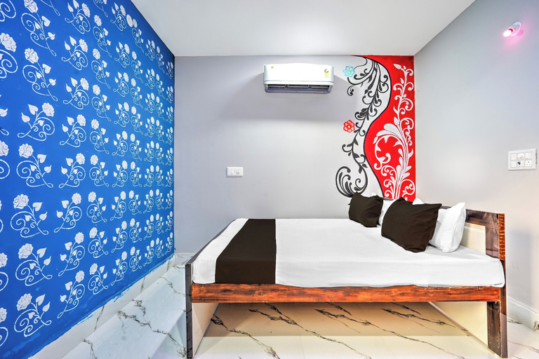 Room 2, Hotel O Pattamundai Formerly Jyoti Inn, Kendrapara