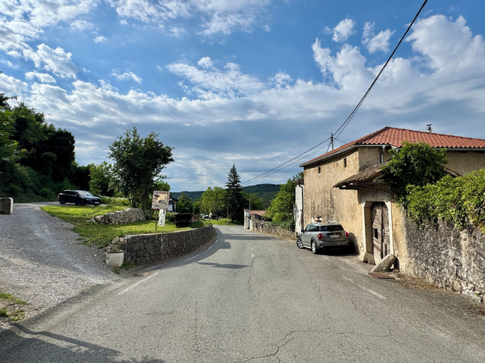 Parking, Vila Kobdilj 1835 - Unique Stay in Karst, Komen