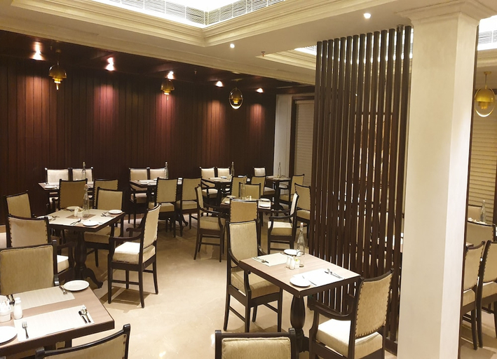 Food & Drinks 4, Sarovar Portico Dehradun, Dehradun