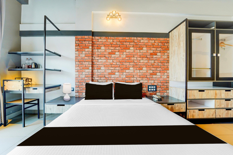 Room 5, Super Townhouse Oak Mangalore, Dakshina Kannada
